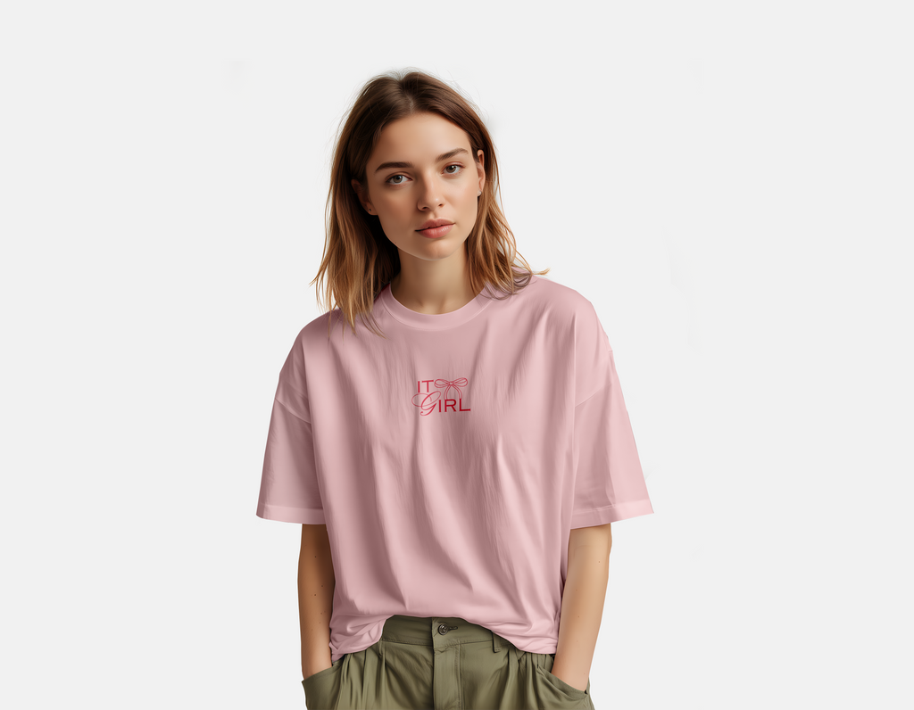 It Girl T-Shirt - Embroidery